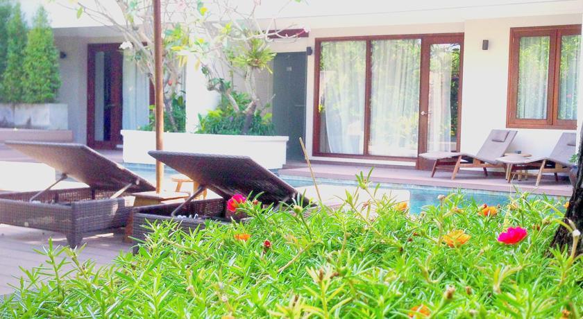 Seminyak Lagoon All Suites Hotel Экстерьер фото