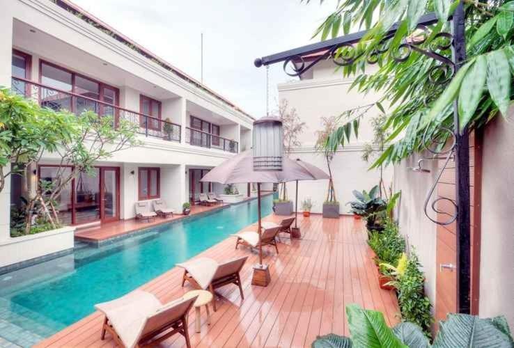 Seminyak Lagoon All Suites Hotel Экстерьер фото