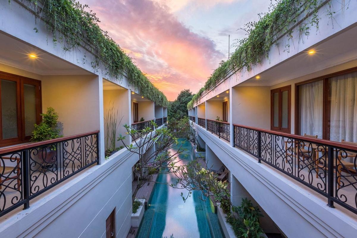 Seminyak Lagoon All Suites Hotel Экстерьер фото